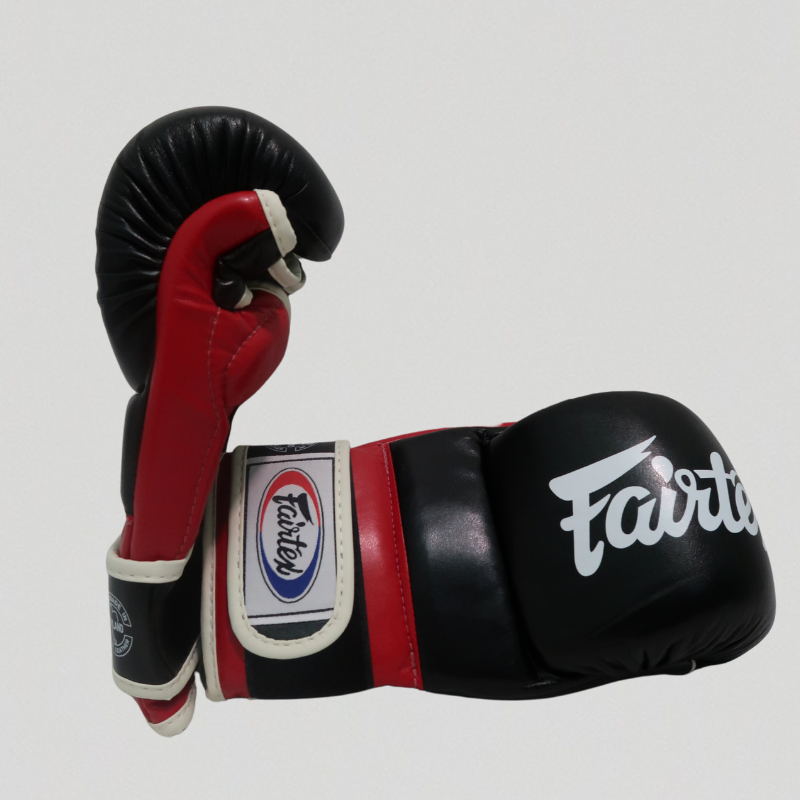 Fairtex FGV18 sparring gloves - Black & Red
